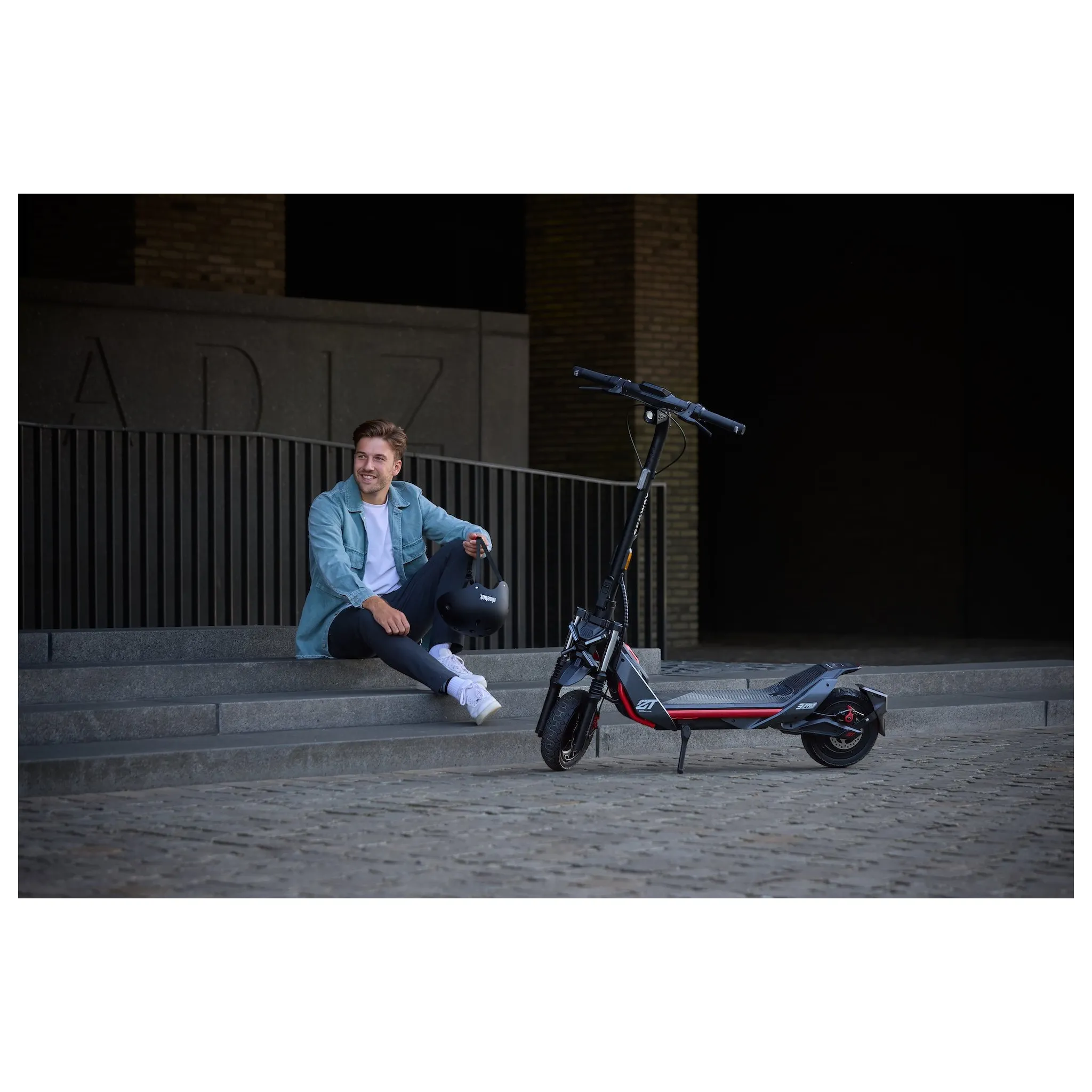 Fotografie 6 - Elektrokoloběžka Ninebot by Segway eKickScooter ZT3 Pro E