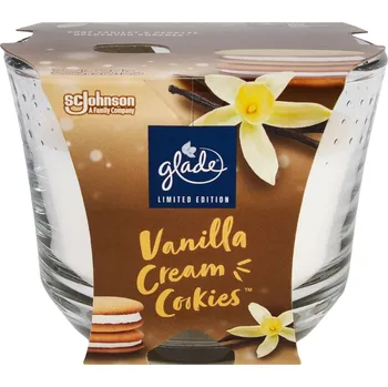 Svíčka Glade Maxi Vanilla Cream Cookies vonná svíčka ve skle, doba hoření až 50 hodin 204 g