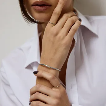 Náramek Bangle Silver náramek