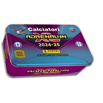 Sběratelský sportovní předmět 2024-25 Panini Adrenalyn XL Soccer Calciatori TIN Box