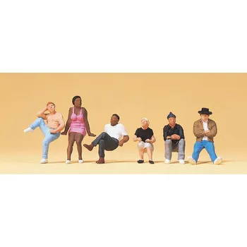 Modelová železnice sedící na schodech Preiser 10474