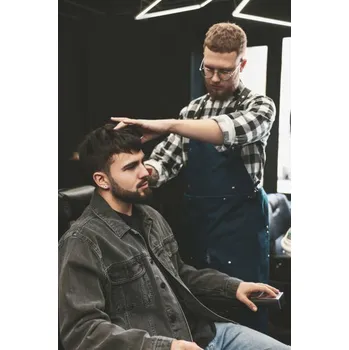 Plakát Plakát, Obraz - Professional hairdresser working with bearded client, Liudmila Chernetska