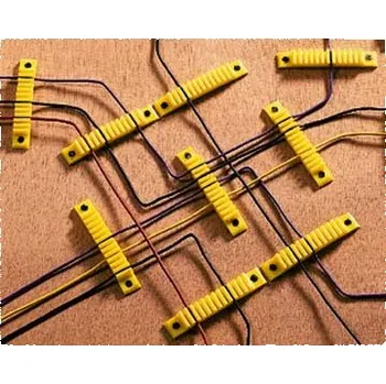 Modelová železnice držák kabelů 10ks Noch 60160