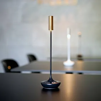 Venkovní osvětlení Sigor Nucandle LED dobíjecí stolní lampa, černá/měděná, IP54, stmívatelná - Hlava Ø 2 cm černá, měděná LED 1,6 W celkem - Doprava zdarma