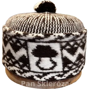 Pokrývka hlavy Zmijovka s houbou