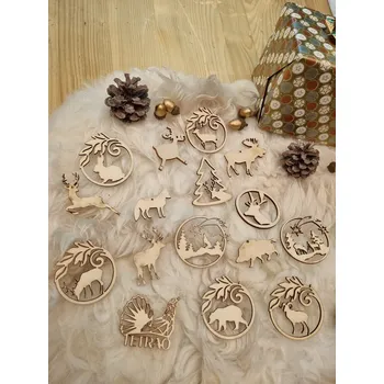 Vánoční dekorace TETRAO sada vánočních dřevěných ozdob 16 ks