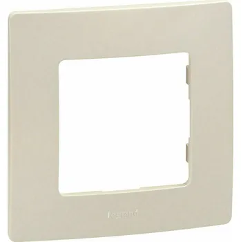 vypínač a zásuvka Legrand Rámeček Legrand Niloé jednonásobná béžová