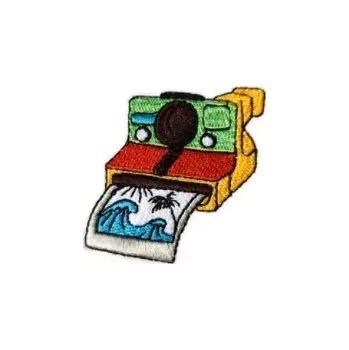 Nášivka Fotografická nažehlovací nášivka fotoaparát v16 (doplněk pro vaši bundu, čepici, brašnu nebo batoh)