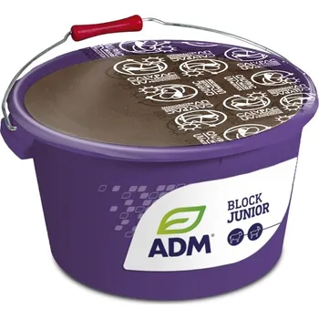 Krmivo pro hospodářské zvíře Minerální liz Block Junior ADM melasový pro dobrý růst savých telat a kůzlat 25 kg