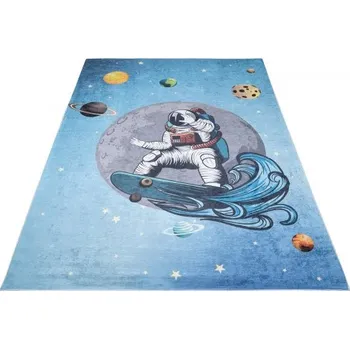 Koberec Makro Abra Dětský kusový koberec vhodný k praní BAMBINO 2236 Kosmonaut Vesmír Planety protiskluzový modrý Rozměr: 140x200 cm