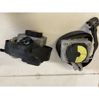 Návlek na bezpečnostní pás Bezpečnostní pásy Vw Golf 4 IV 1J4857705J/706J