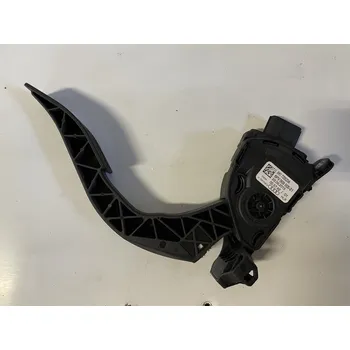 Pedál plynu s elektronickým modulem Audi 8K1723523A 8K1 723 523 A