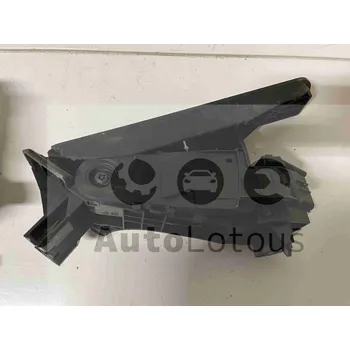 Plynový pedál VW Touran 1T 1T1723503J 1T1 723 503 J