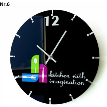 Hodiny Černé kulaté hodiny do kuchyně fialová