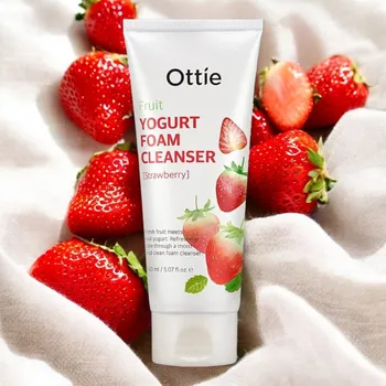 OTTIE - Fruit Yogurt Foam Cleanser Strawberry - Čisticí pěna s jogurtem a jahodami - 150 ml