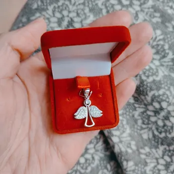 Náhrdelník Sametová krabička na přívěsek a náušnice pecky rudá