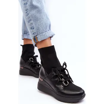 Dámské kozačky Dámské Botky Na Koturnu Se Soketou Helladina Barva: Černá, Velikost: 39