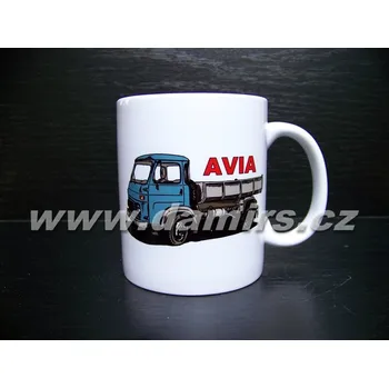 hrnek s motivem Avia skápěč