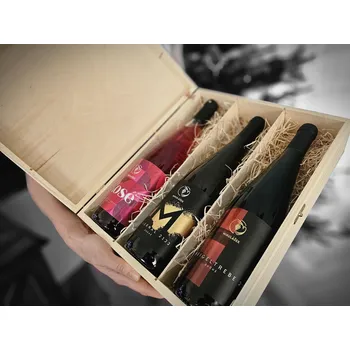 Truhla Dřevěná truhla na 3 lahve vína