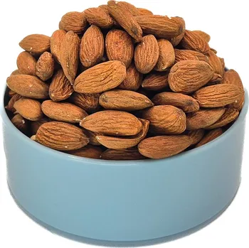 Mandle neloupané 500 g