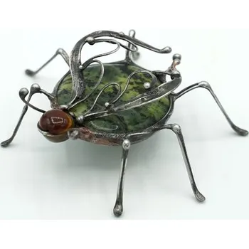 Smůlokaz Jade - jadeit