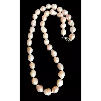 Náhrdelník Říční perly, meruňkové s chirurgickou ocelí