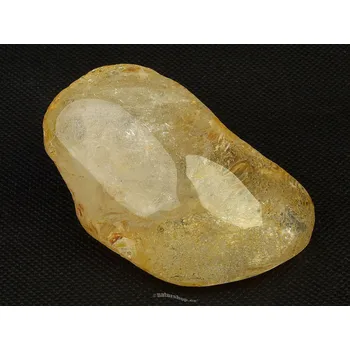 Přírodní kámen Křišťál s inkluzemi akvárium z Madagaskaru 241g