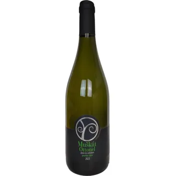 Víno Muškát Ottonel 2023, pozdní sběr, Vinařství Plešingr, polosuché