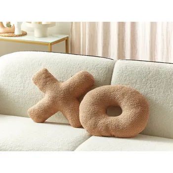 Obývací stěna Sada 2 dekoračních polštářů světle hnědé plyšové čalounění XO dekorace doplňky obývací pokoj ložnice Beliani