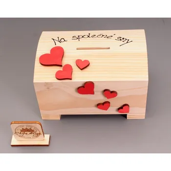 Pokladnička Pokladnička dřevo truhla - 3D srdíčka
