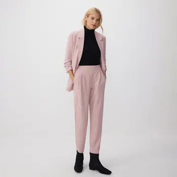 Dámské kalhoty Reserved - Kalhoty jogger se sklady - pastelově růžová - 8172B-03X - 8172B-03X-S