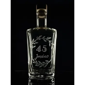 Sklenice Lahev na slivovici 0,7l k 45-tinám s vlastním jménem - ručně ryté (broušené), dárková krabička, možnost jména na přání