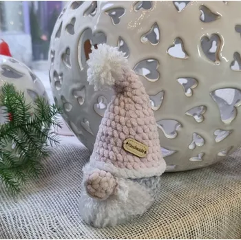 Háčkovaný skřítek - dekorace do bytu Barva: Šedá