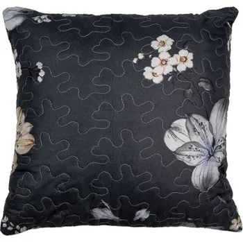 Povlak na dekorativní polštářek Černý patchwork povlak na polštář s květy Selma M – 40x40 cm