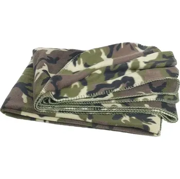deka Deka FLEECE Camo (Flaušová deka v maskáčovém provedení woodland.)