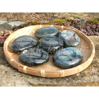 Masážní kámen LABRADORIT TROMLOVANÝ masážní, cca 6,5 cm, 110 - 140 g, Extra kvalita