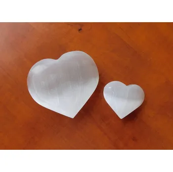 Přírodní kámen SRDCE SELENIT bílé, průměr 11 cm, NOVINKA
