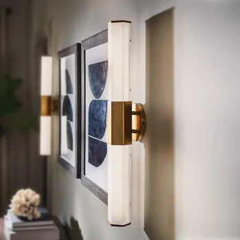 Lampička Quintiesse Nástěnné svítidlo LED Facet Dual, mosaz, 2 světla, šířka 66 cm mosaz, opál 2 x 12 W LED - Doprava zdarma