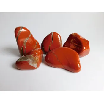 Sběratelství JASPIS ČERVENÝ TROMLOVANÝ masážní, cca 6 cm, 130 - 160 g