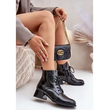 Dámské kozačky Kožené Lakované Botky Na Bloku Zateplené D&A JC42-53 Barva: Černá, Velikost: 38