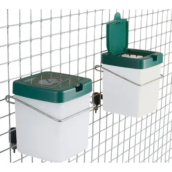 Napáječka pro ptáka BRAVSON GROUP s.r.o. Niplová napáječka pro drůbež, králíky GAUN 24310 - 500ml, s držákem na pletivo