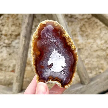 Přírodní kámen Achátová geoda přírodní hnědá (Brazílie) 170g