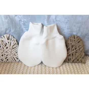 Rukavice AMÁLKA Zateplené kojenecké rukavičky bez palečku svetrovina, smetanové Velikost: 56-68