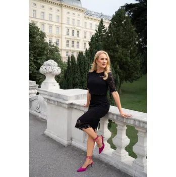 Dámské šaty Krajkové společenské šaty Stylove S379 černé EU velikost: L