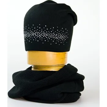 Čepice Pletená spadnutá čepice s aplikací - černá