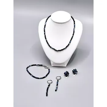 Náhrdelník Náhrdelník z broušených korálků černé barvy s AB efektem 42 + 5 cm