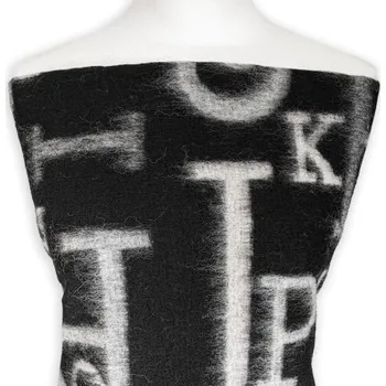 Kabátovka Vlna/Pes ČERNÁ S BÍLOŠEDÝMI PÍSMENY - látky na saka a kabátky - Černá vzor, 150 cm