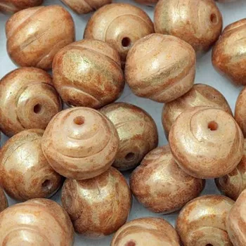 Korálek CZ Korálek mačkaný HNÍZDO 8mm bronzová listr