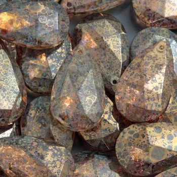 Korálek CZ Broušený ověs kapka 26/15mm bronze listr