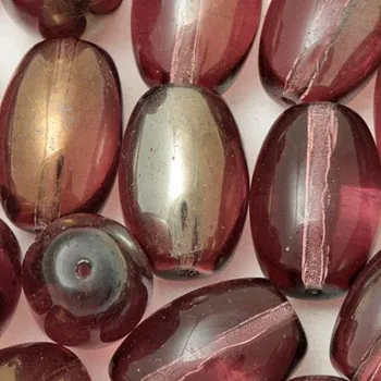 Korálek CZ Korálek mačkaný OLIVA 15mm fialová listr